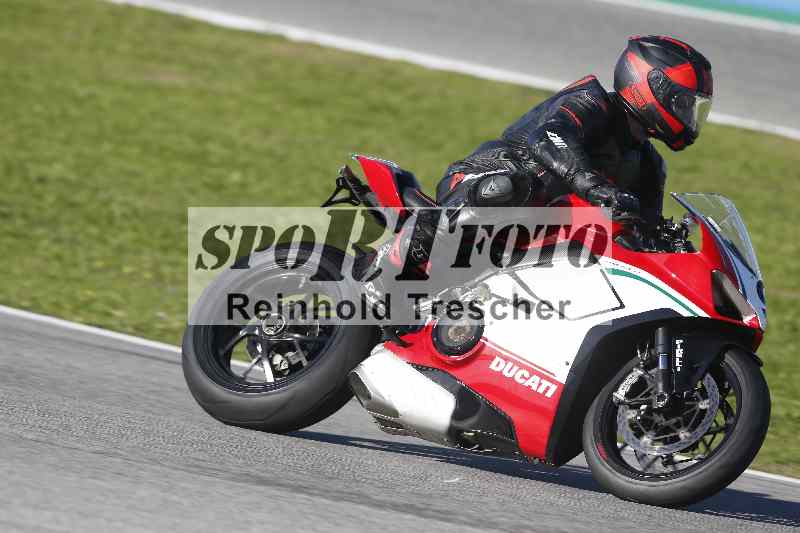 /Archiv-2025/02 28.-31.01.2025 Moto Center Thun Jerez/gruen-green/92